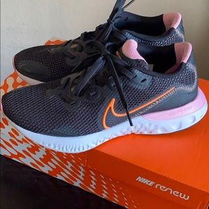 Nike renew run